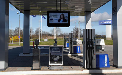 volvo digital signage at forecourt