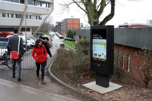 totem digital signage