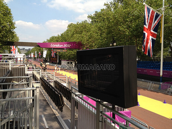 Outdoor digital signage along The Mall at the London 2012 Olympics